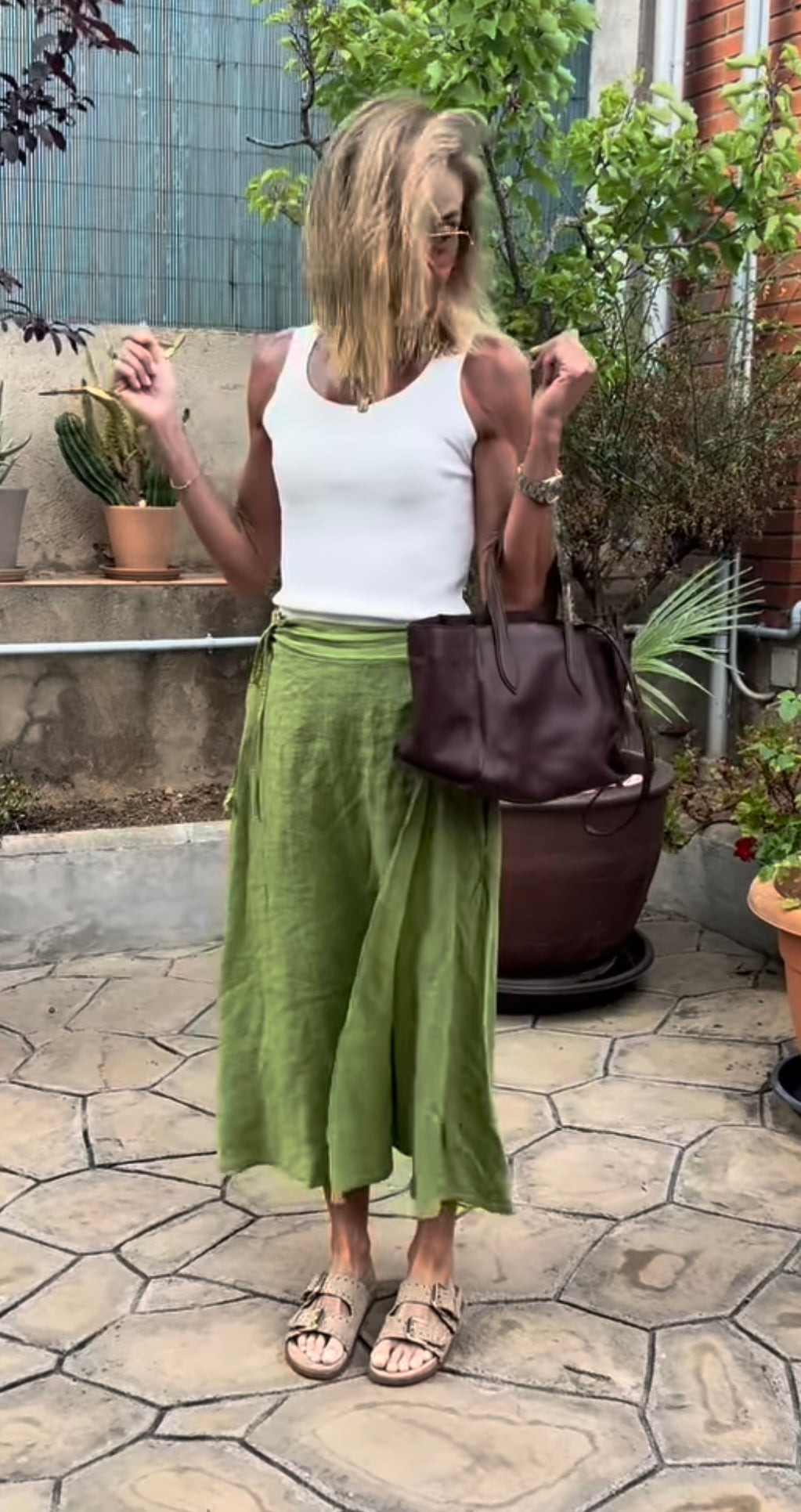 Falda Llumbi