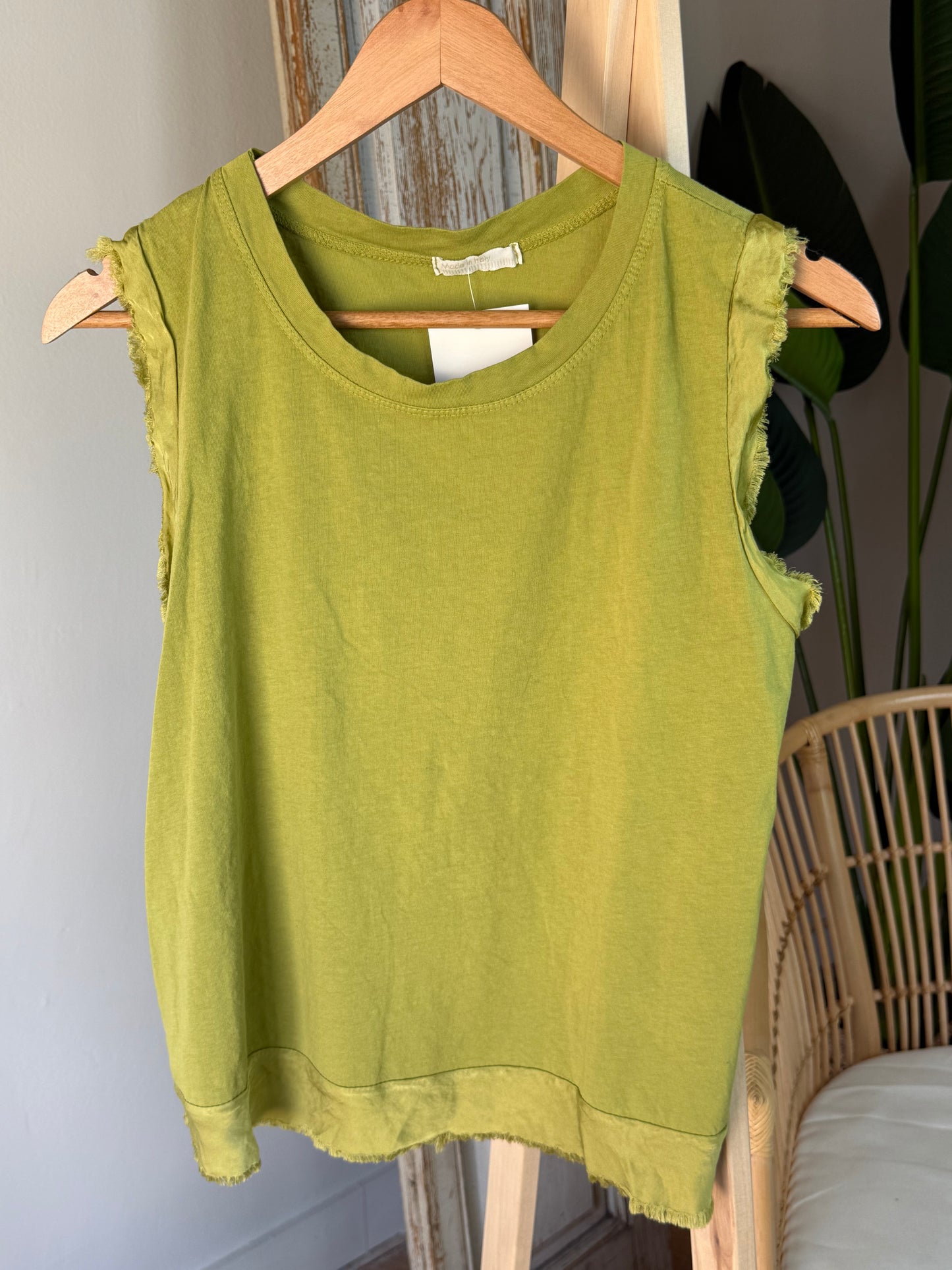 Camiseta Lora