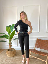 Cargar imagen en el visor de la galería, Blusa Majiki Negro
