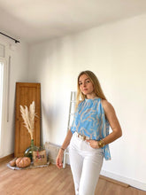 Cargar imagen en el visor de la galería, Blusa Leek Azul
