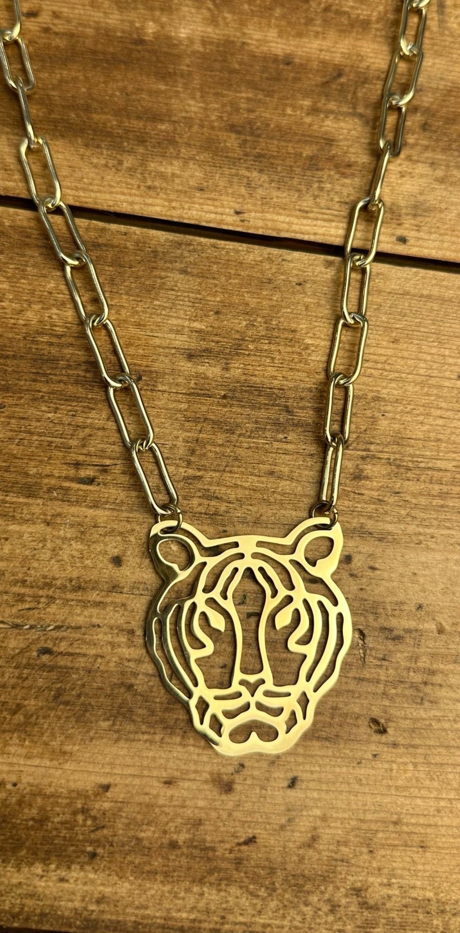 Collar Tiger